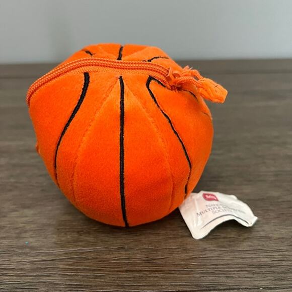 Kuddable Kakes Brown‎ Teddy Bear Basketball Plush - Picture 2 of 4